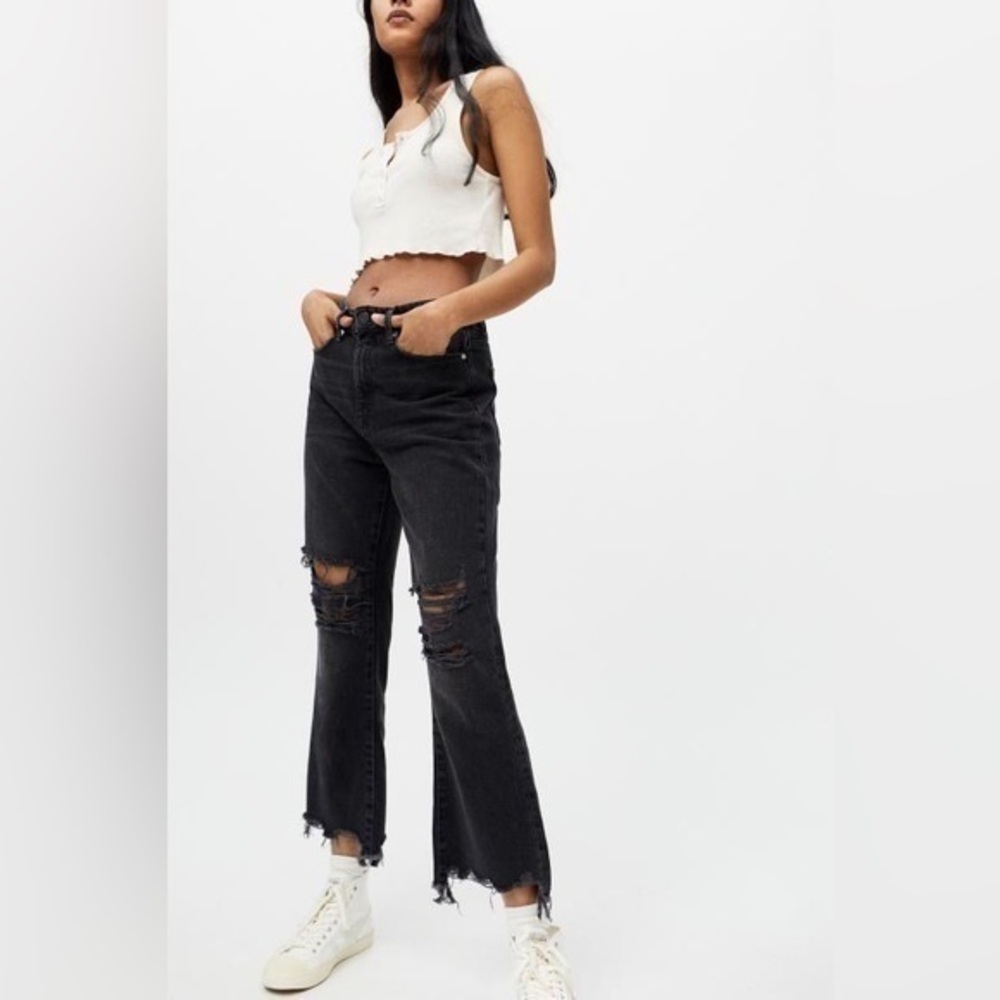 BDG Black Destroyed High Waisted Flare Jeans Women’s size 25 0 URBAN OUTFITTERS